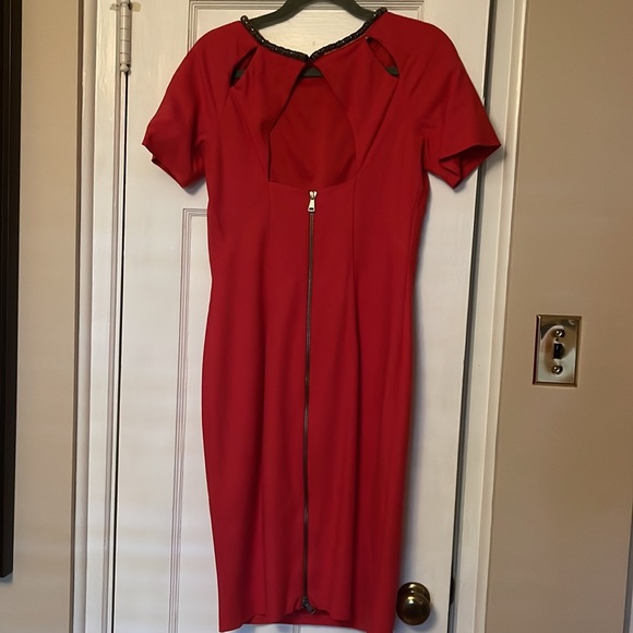 Elegant dress - Picture 3 of 6